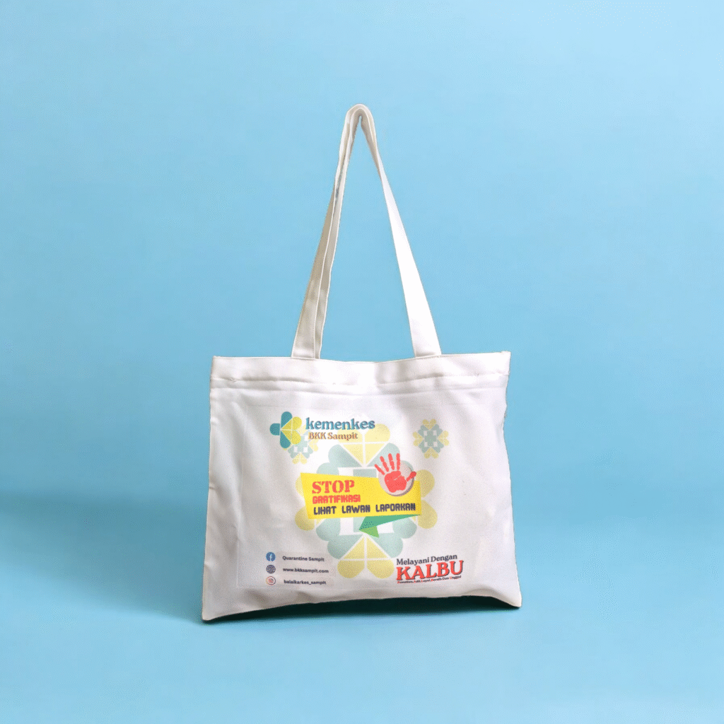 Foto totebag polos — Supplier Tas Kanvas Polos DOVATAS