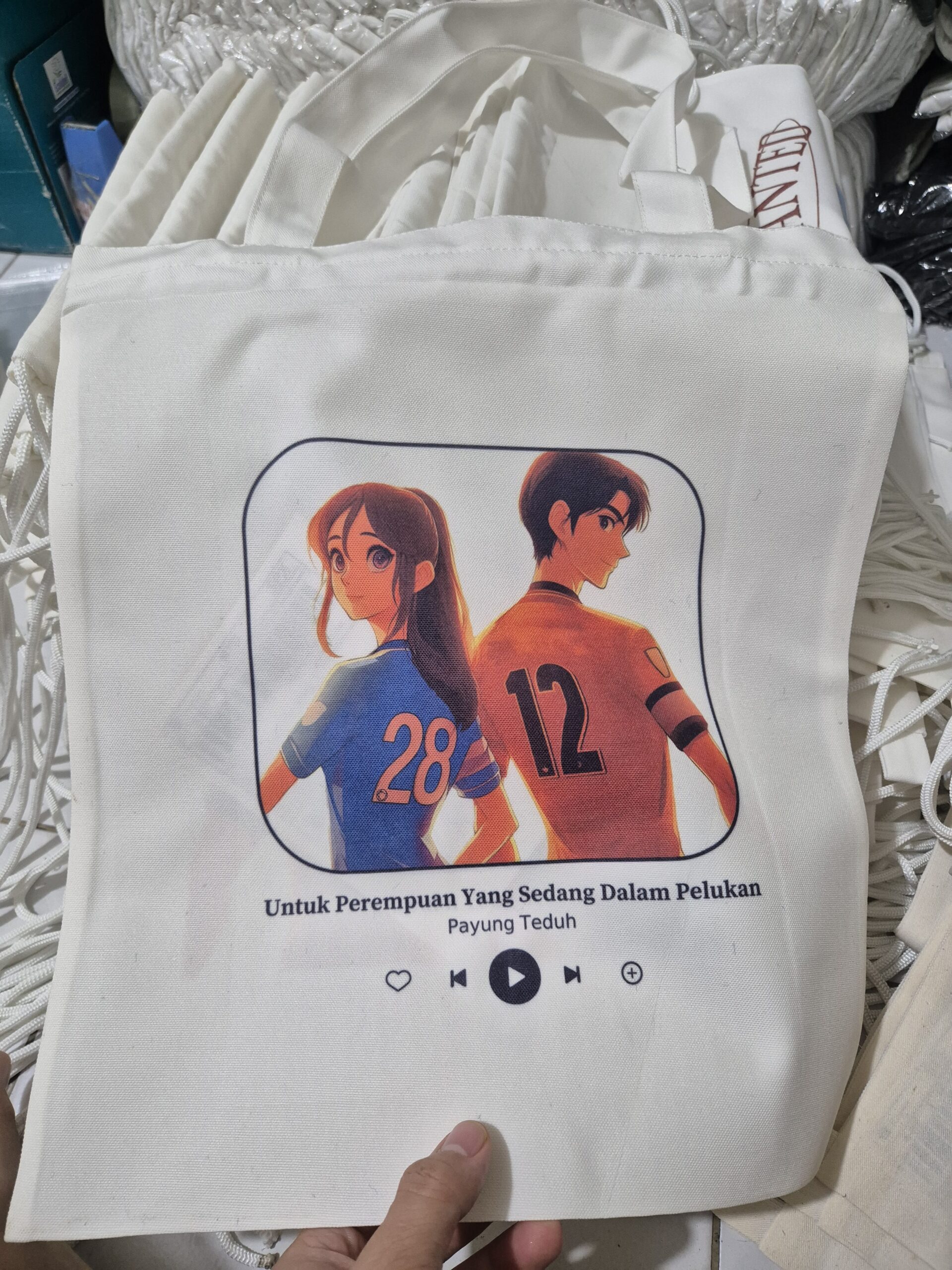 Foto totebag custom — Supplier Tas Kanvas DOVATAS