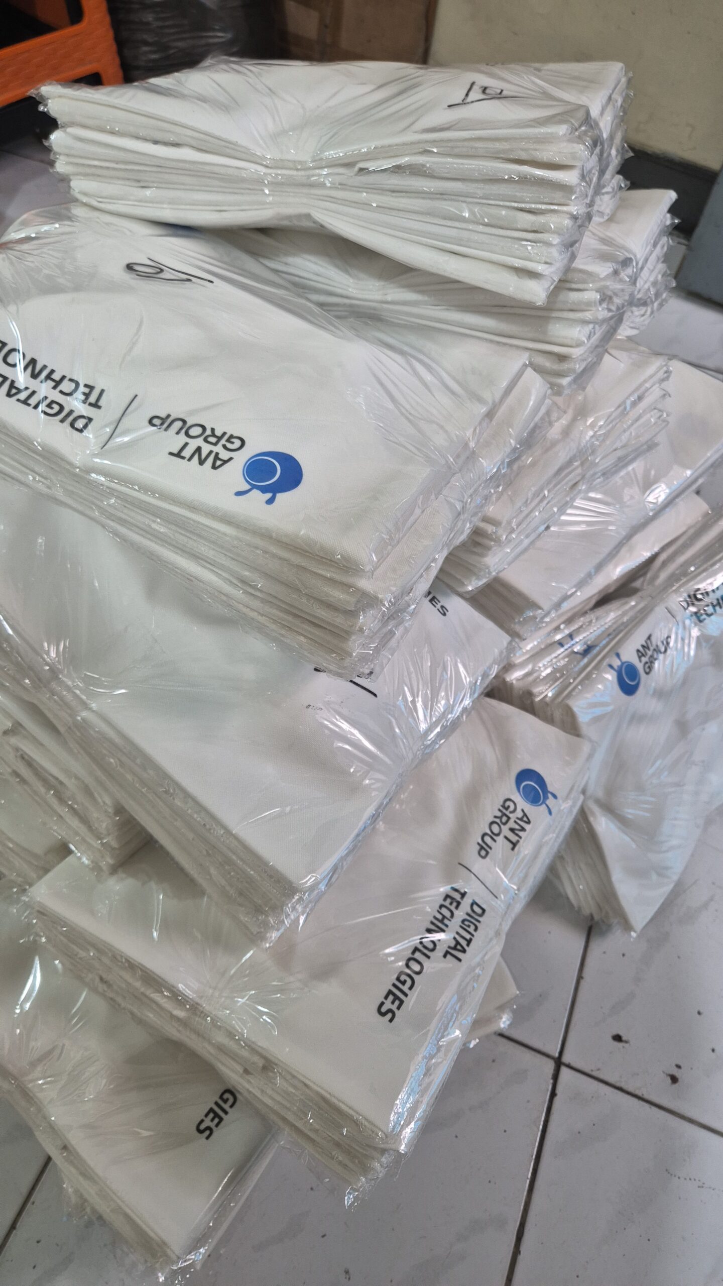 You are currently viewing Cara Order Totebag Custom di DOVATAS dengan Mudah